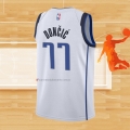 Camiseta Nino Dallas Mavericks Luka Doncic NO 77 Association 2021 Blanco