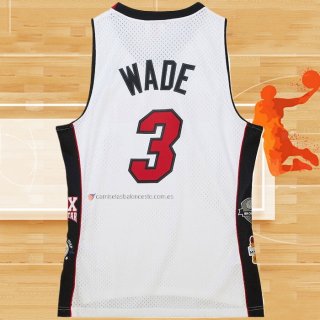 Camiseta Miami Heat Dwyane Wade NO 3 Mitchell & Ness 2003-19 Blanco