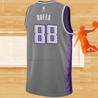 Camiseta Sacramento Kings Neemias Queta NO 88 Ciudad 2022-23 Gris